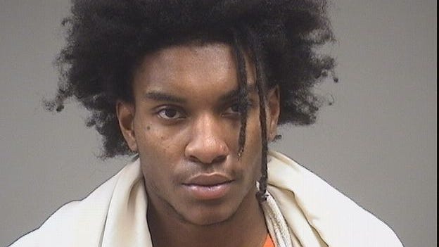 Cavs G Kevin Porter Jr. uninjured following crash; arrested on felony weapons, misdemeanor drug charge in Mahoning County