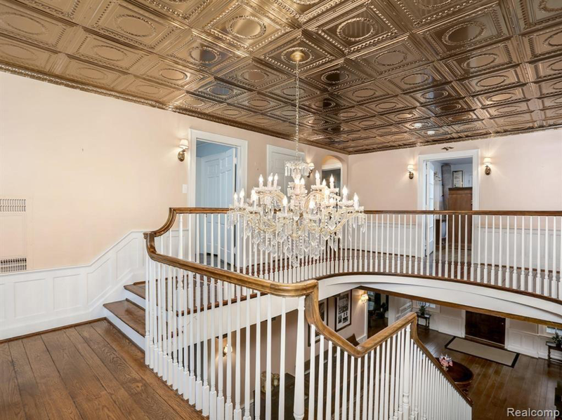 Kid Rock former mansion for sale in Detroit