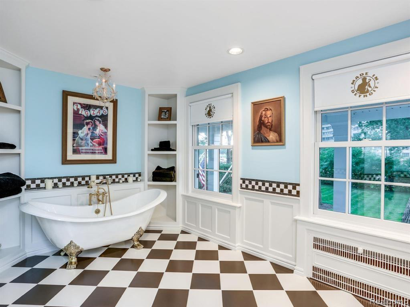 Kid Rock mansion for sale in Detroit