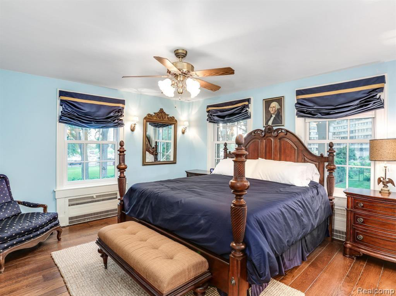 Kid Rock mansion for sale in Detroit