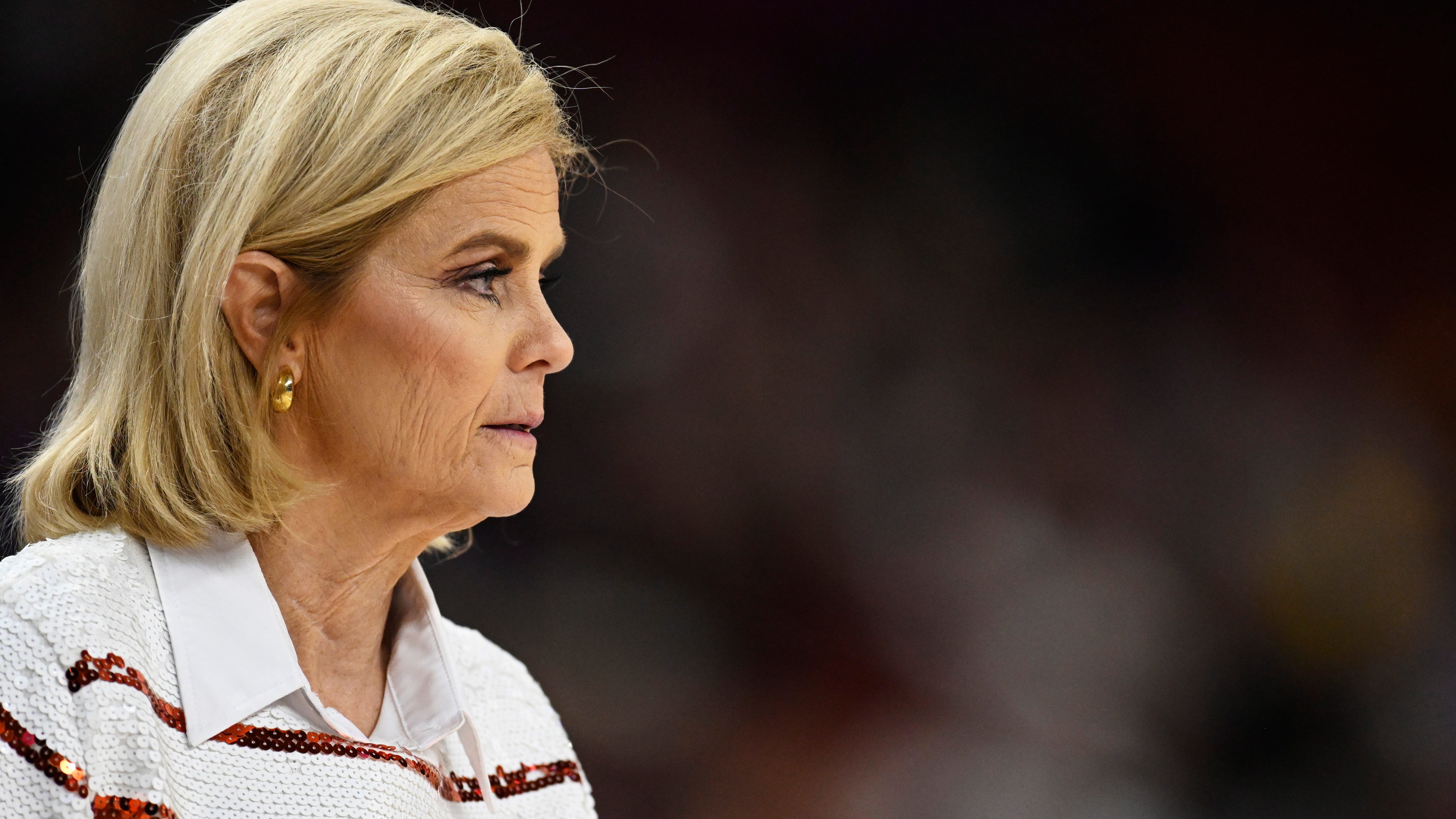 LSU’s Kim Mulkey threatens defamation lawsuit against Washington Post