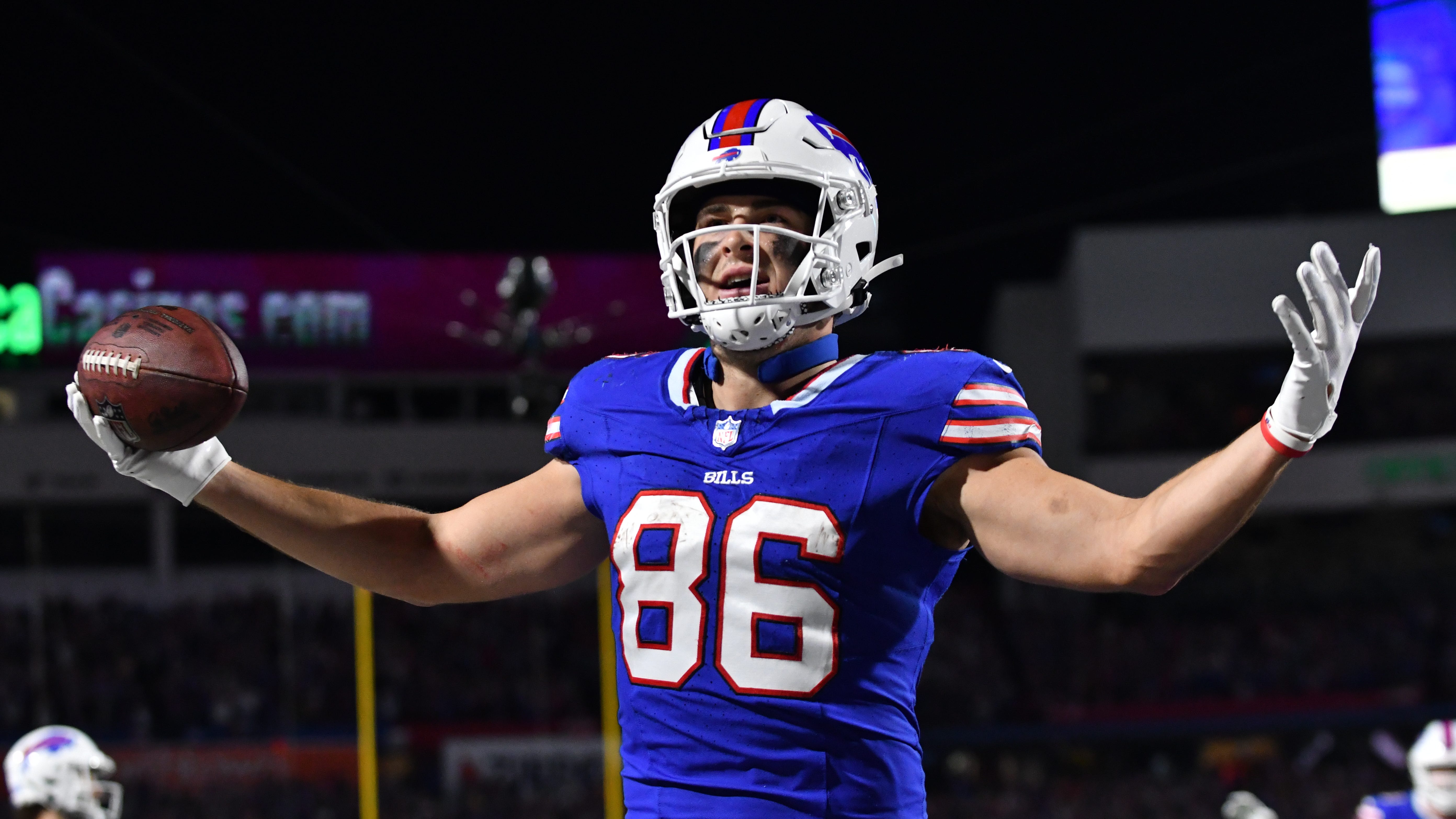 Capaccio: 2024 State of the Bills: Tight end