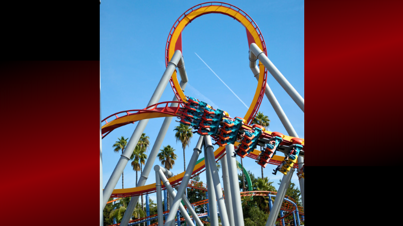 Knott’s Berry Farm restores chaperone policy