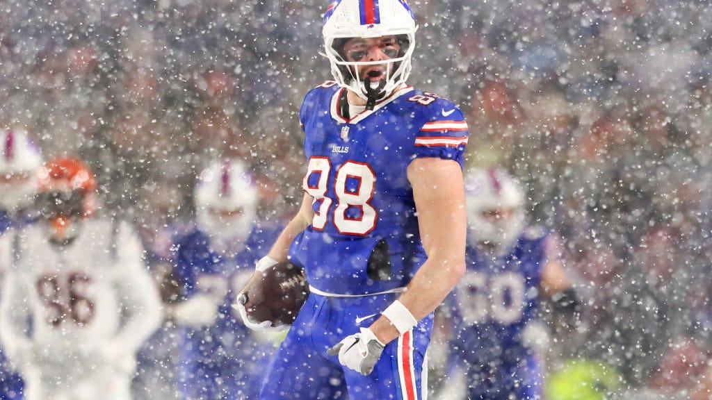 Capaccio: 2023 State of the Bills: Tight end