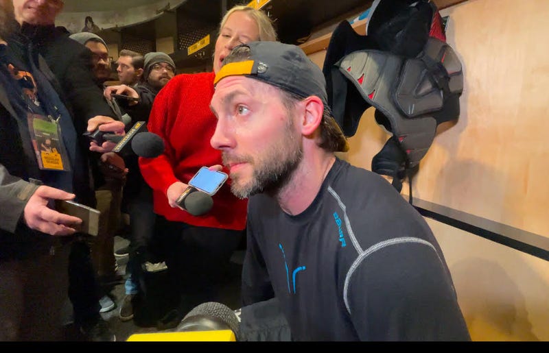 Kris Letang in scrum