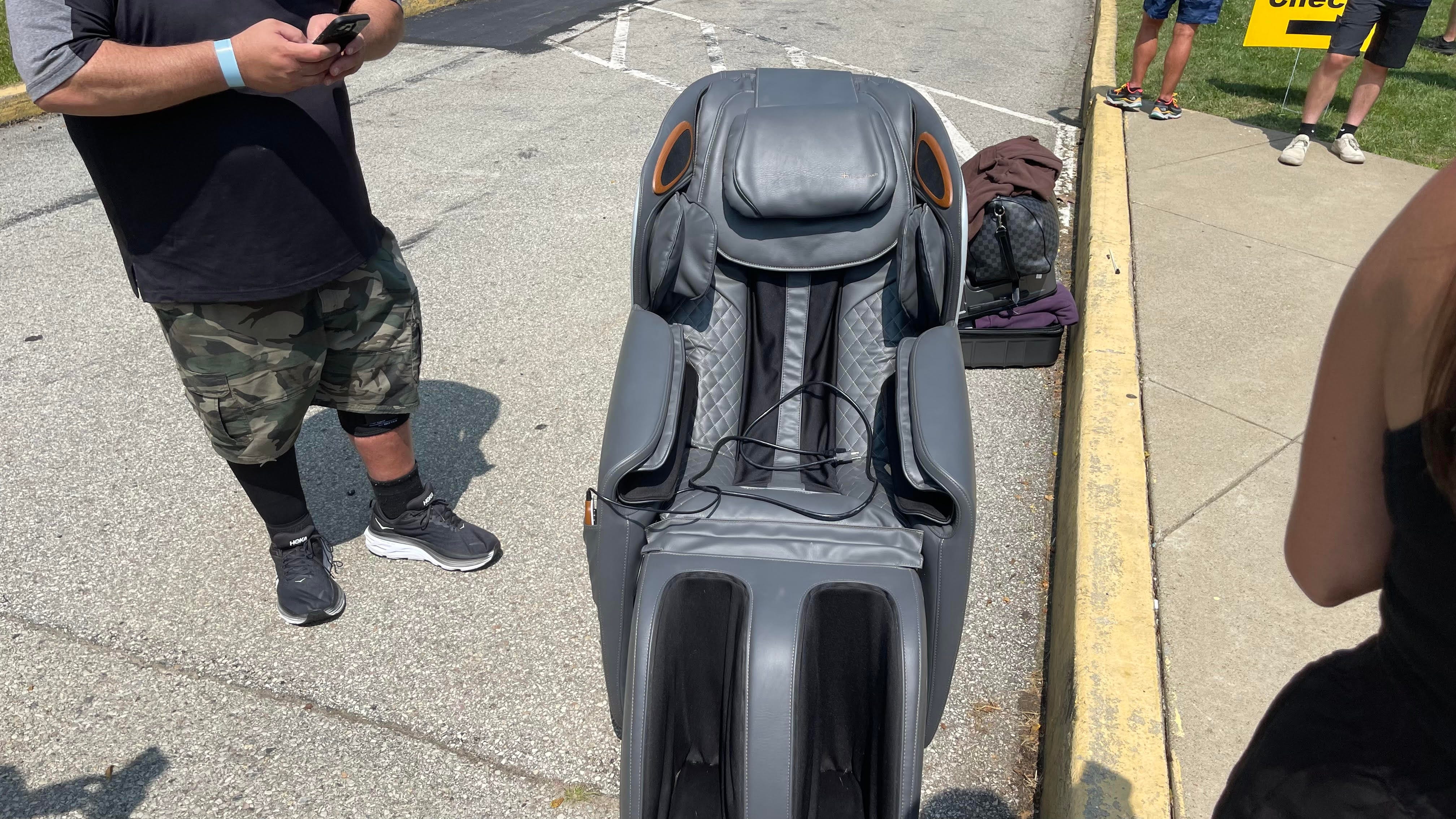 One arrived in a recliner as only oddity to Steelers move-in