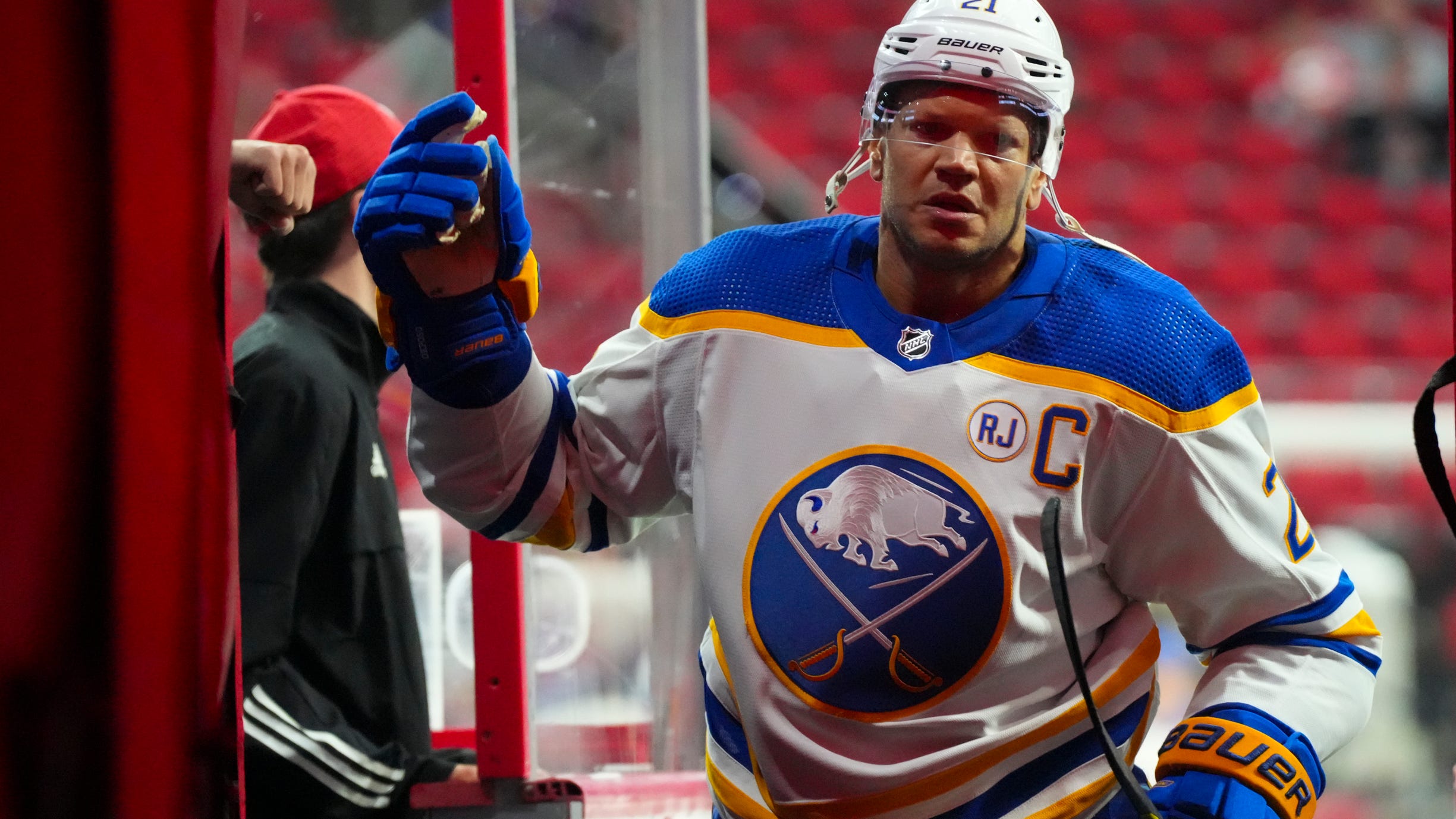 Kyle Okposo about to reach 1,000 NHL games played Tuesday