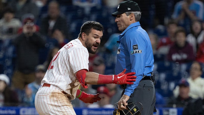 Dave Dombrowski gives honest take on Kyle Schwarber-Angel Hernandez debacle