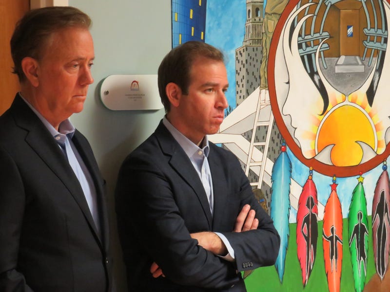 Connecticut Gov. Ned Lamont and Hartford Mayor Luke Bronin at the Reentry Welcome Center in Hartford, 1/9/23