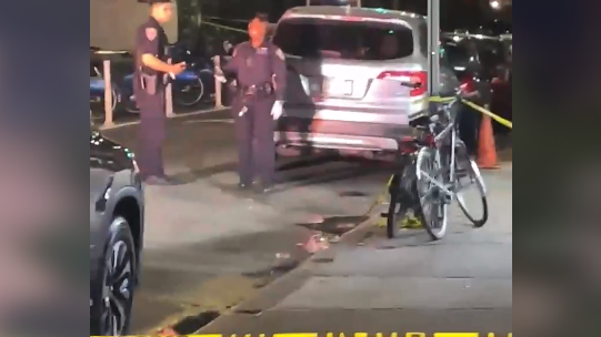 Man, 18, shot in neck in front of LES deli, gunman sought