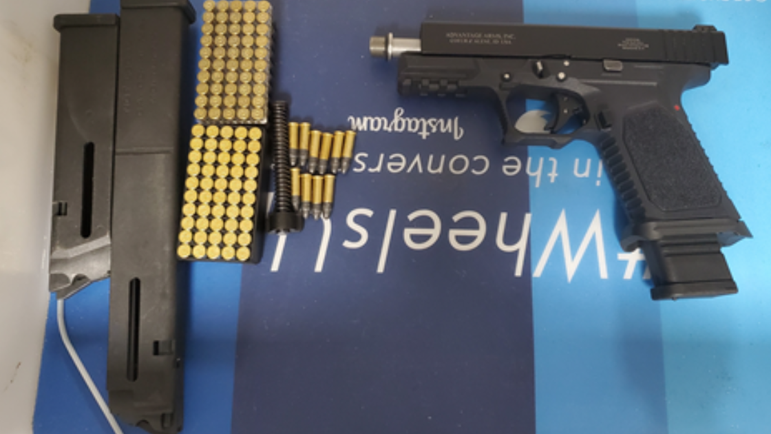 Man arrested with loaded gun, over 100 bullets in his carry-on bag at LaGuardia Airport