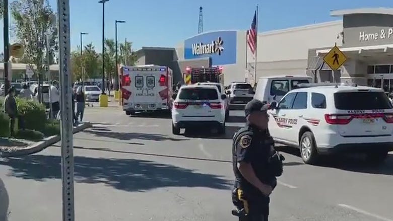Man struck in head with machete during fight at NJ Walmart: police