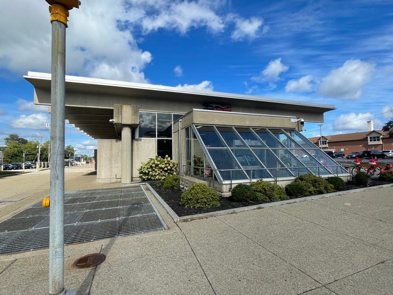 LaSalle station
