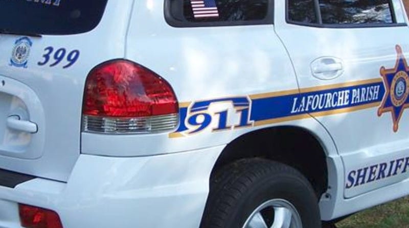 Middle schooler generated AI nudes of classmates, Lafourche authorities say