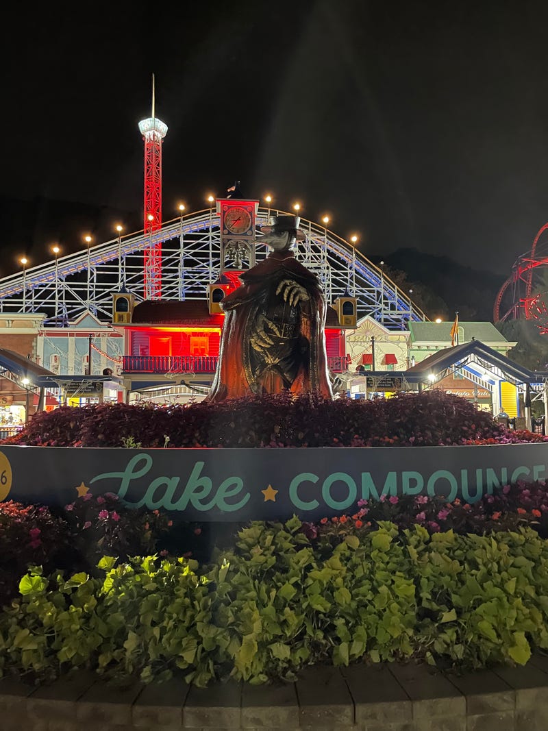 Lake Compounce Phantom FallFest