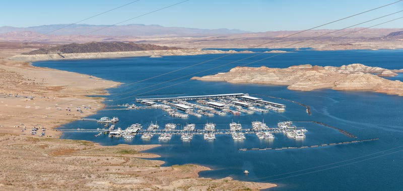 A picture of Lake Mead Marina as seen from the Lakeview Overlook