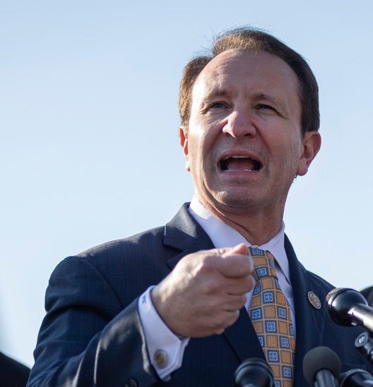 Gov. Landry lays into LSU AD over Kelly buyout