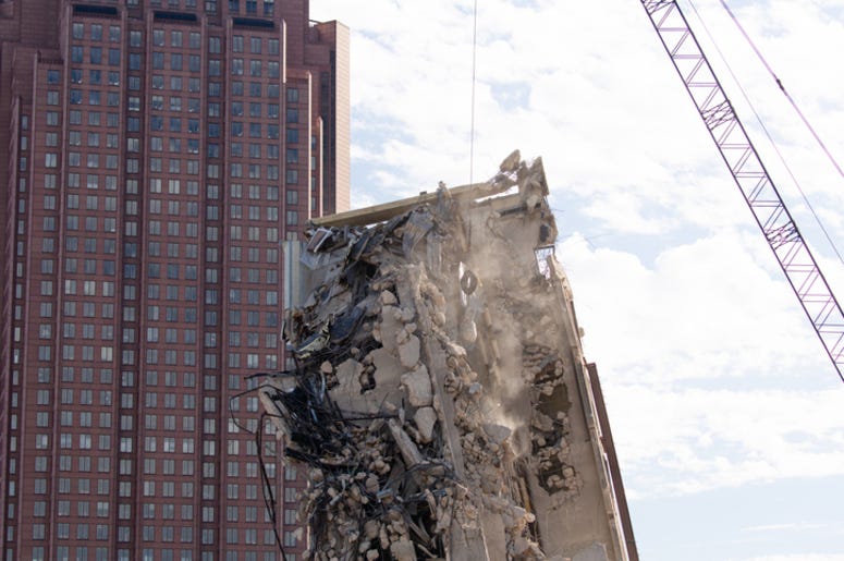 Leaning_Tower_of_Dallas