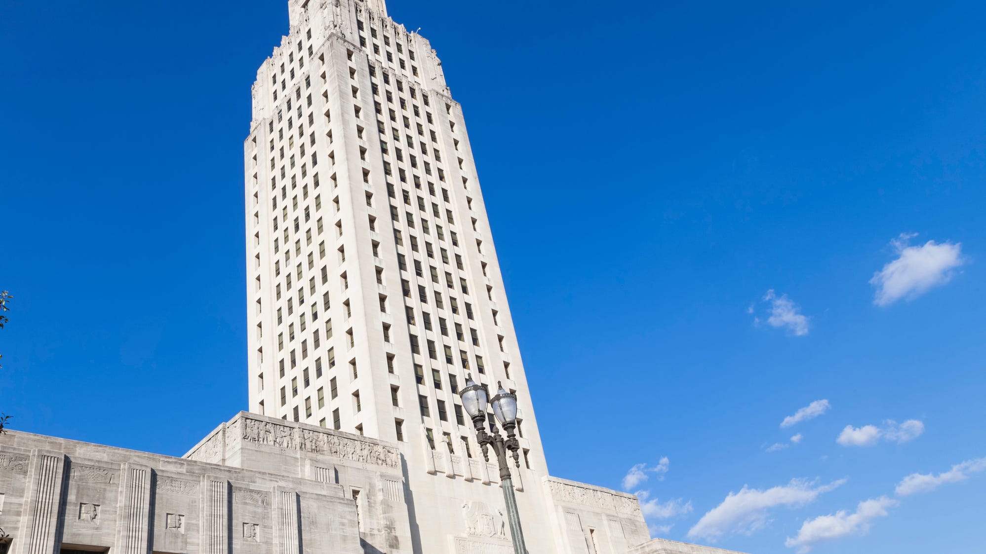 Louisiana house passes insurance incentive fund 90-8