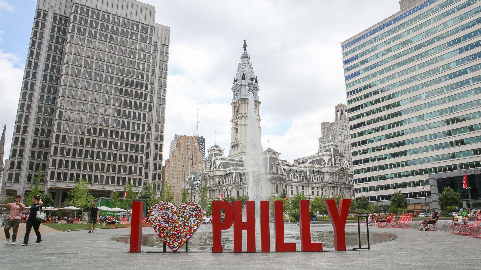 Philadelphia dad picks up civic engagement slack on Instagram