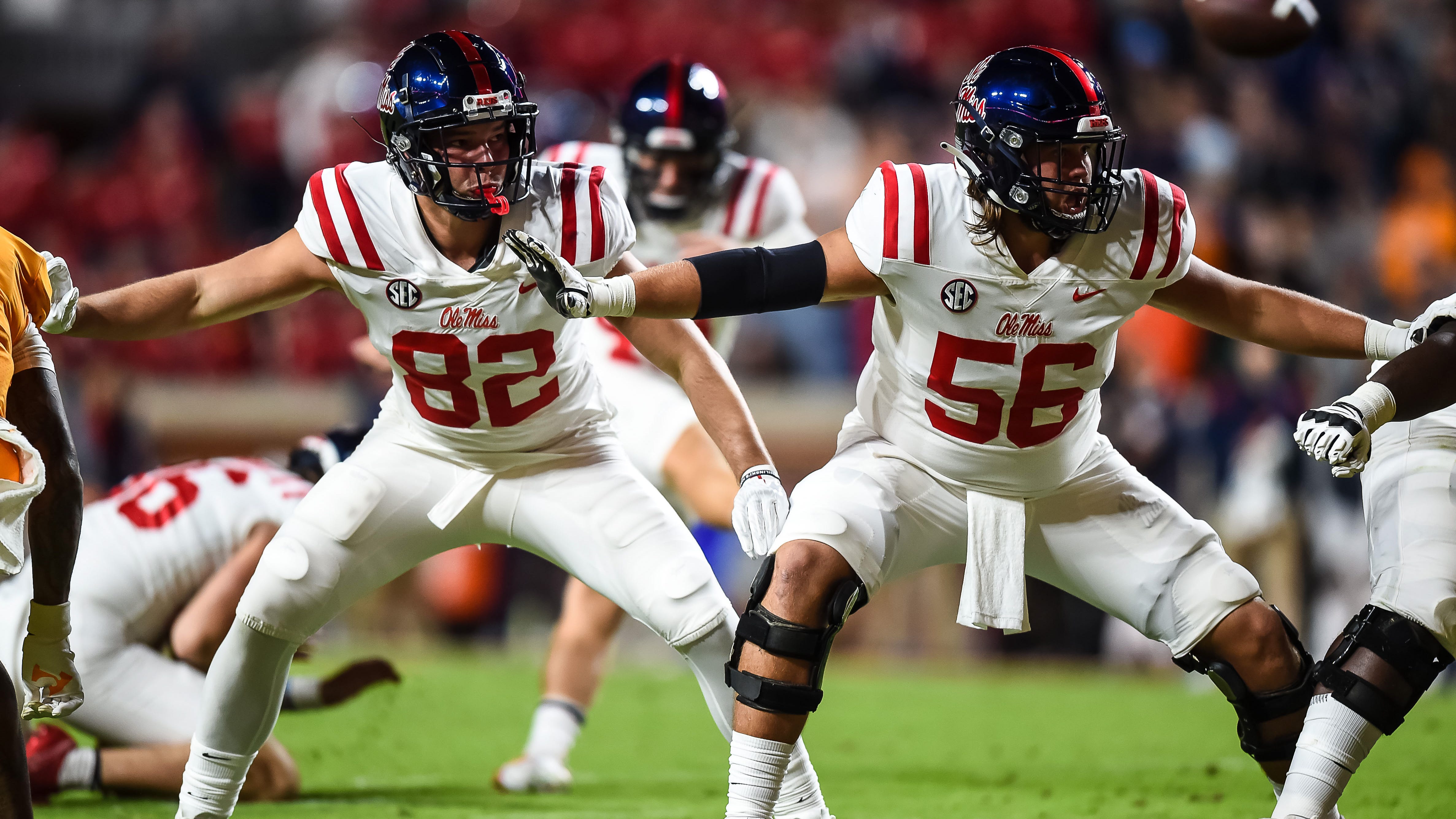 Bills mourn passing of Luke Knox