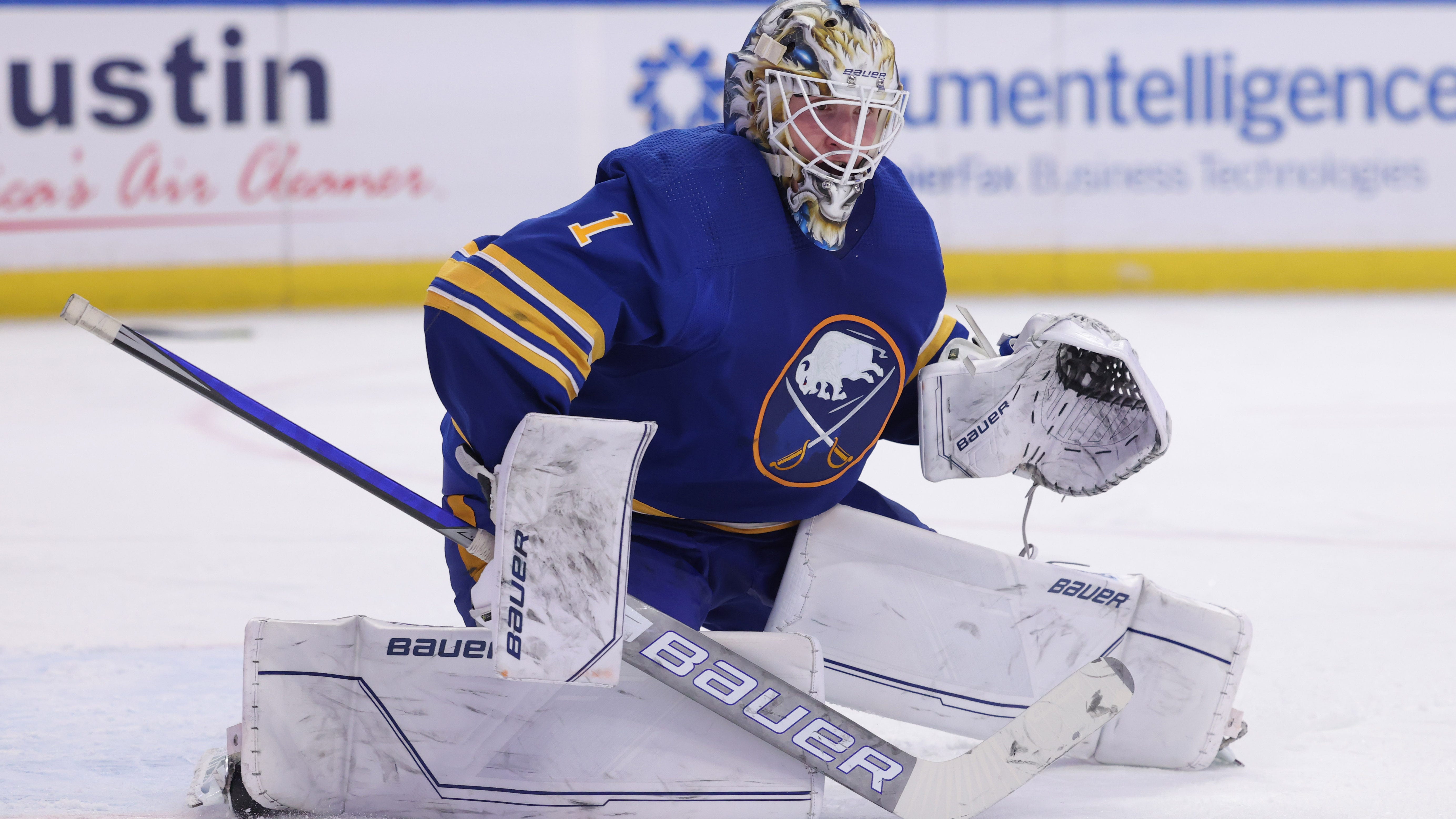 Sabres' Luukkonen was dominant in win over the Penguins.