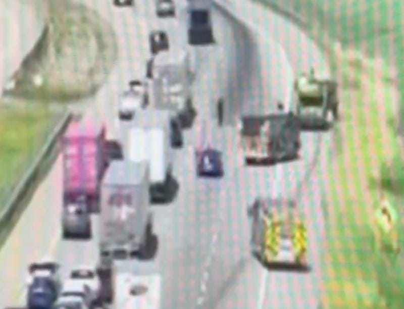 Truck spills hydraulic fuel on I-75 near Southgate