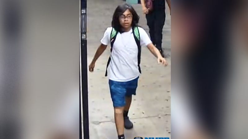 Subway conductor hit with noxious spray in random Queens attack