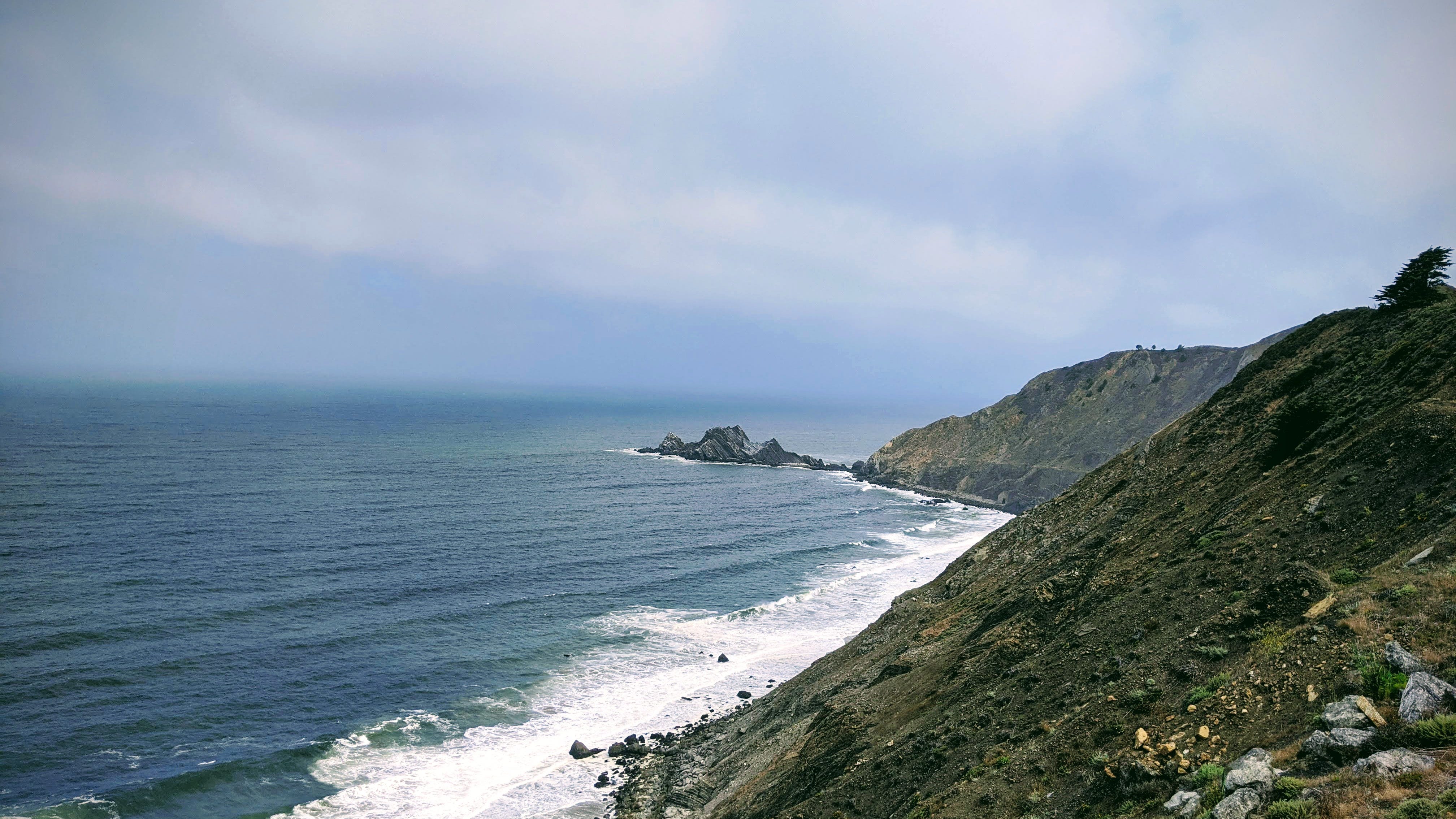Motorcyclist reportedly killed after driving off cliff along Highway 1
