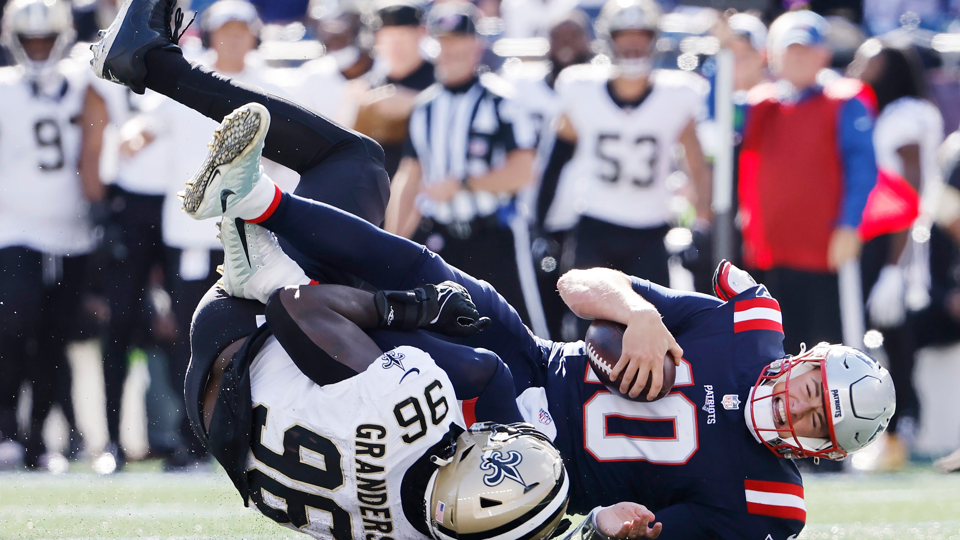 Patriots vs. Saints thumbs up, thumbs down: Mac Jones’ turnovers, benchings continue