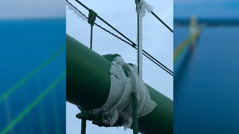 LOOK: Falling ice, hazardous conditions lead to lengthy Mackinac Bridge closures