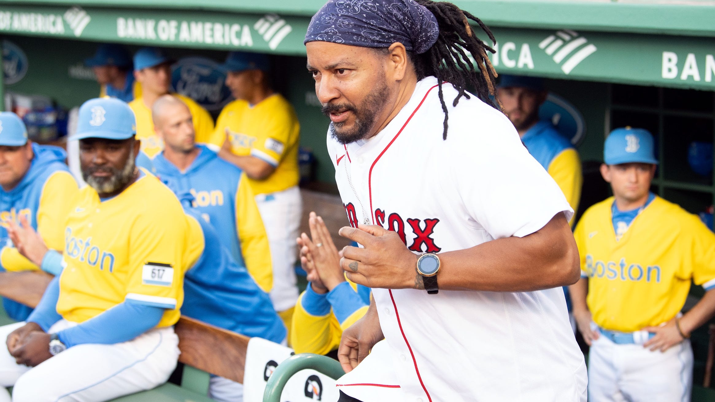 Manny Ramirez offers gold in the broadcast booth