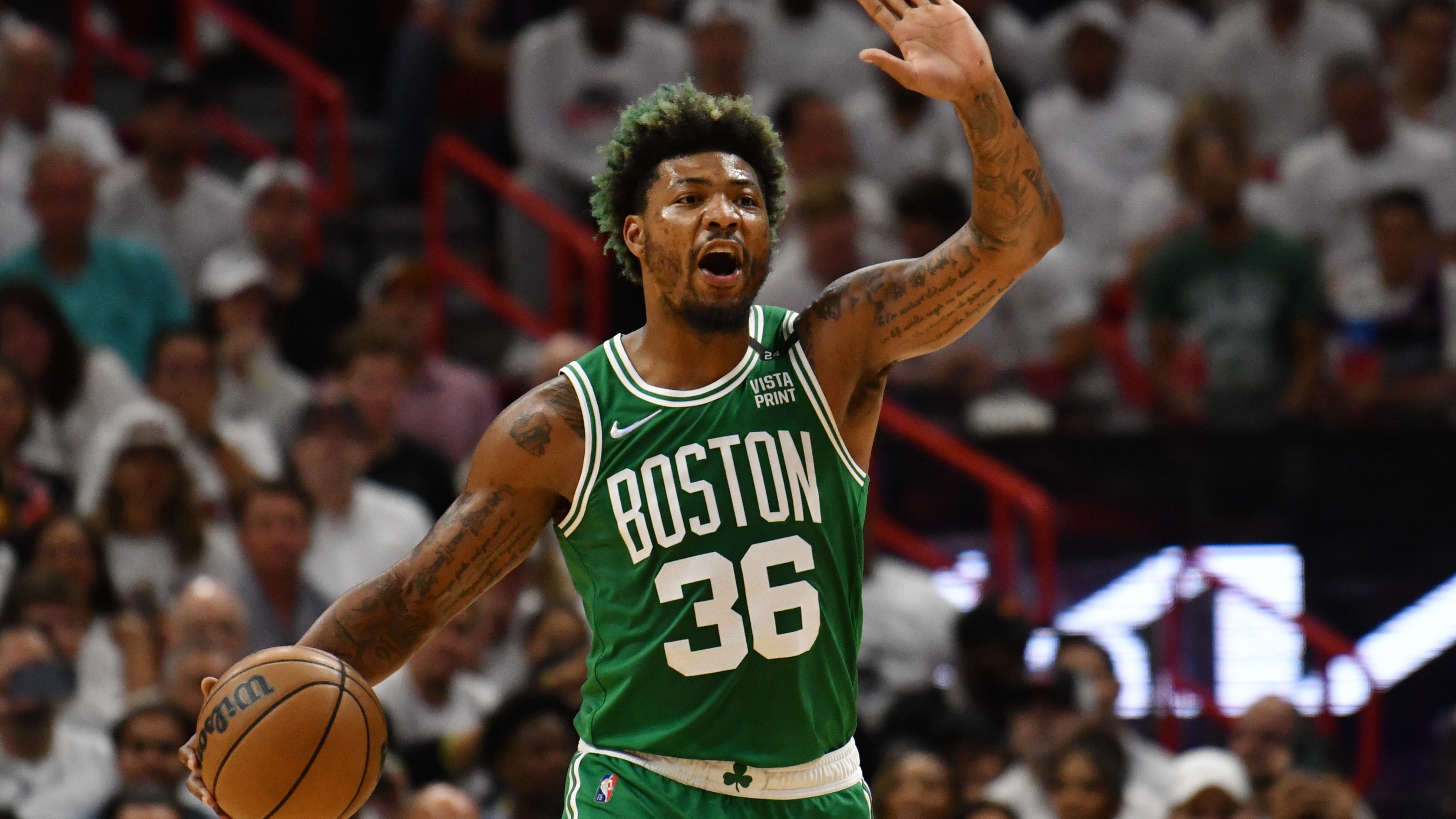 Celtics blow out Heat thanks to Smart basketball