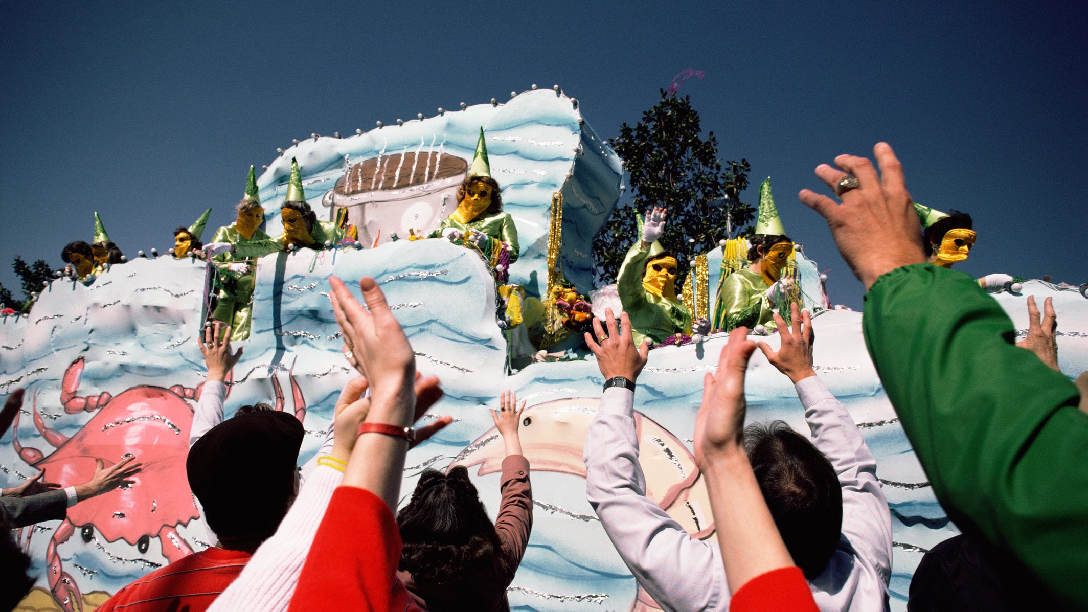 N.O. mayor gives Krewes 30 days to create a COVID-19 safe Mardi Gras parade