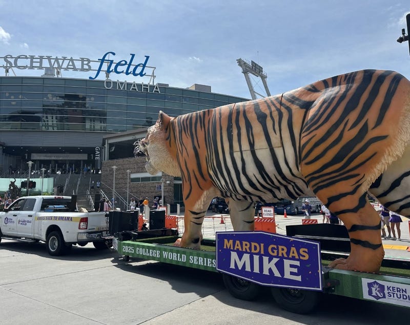 Mardi Gras Mike taking Omaha by storm