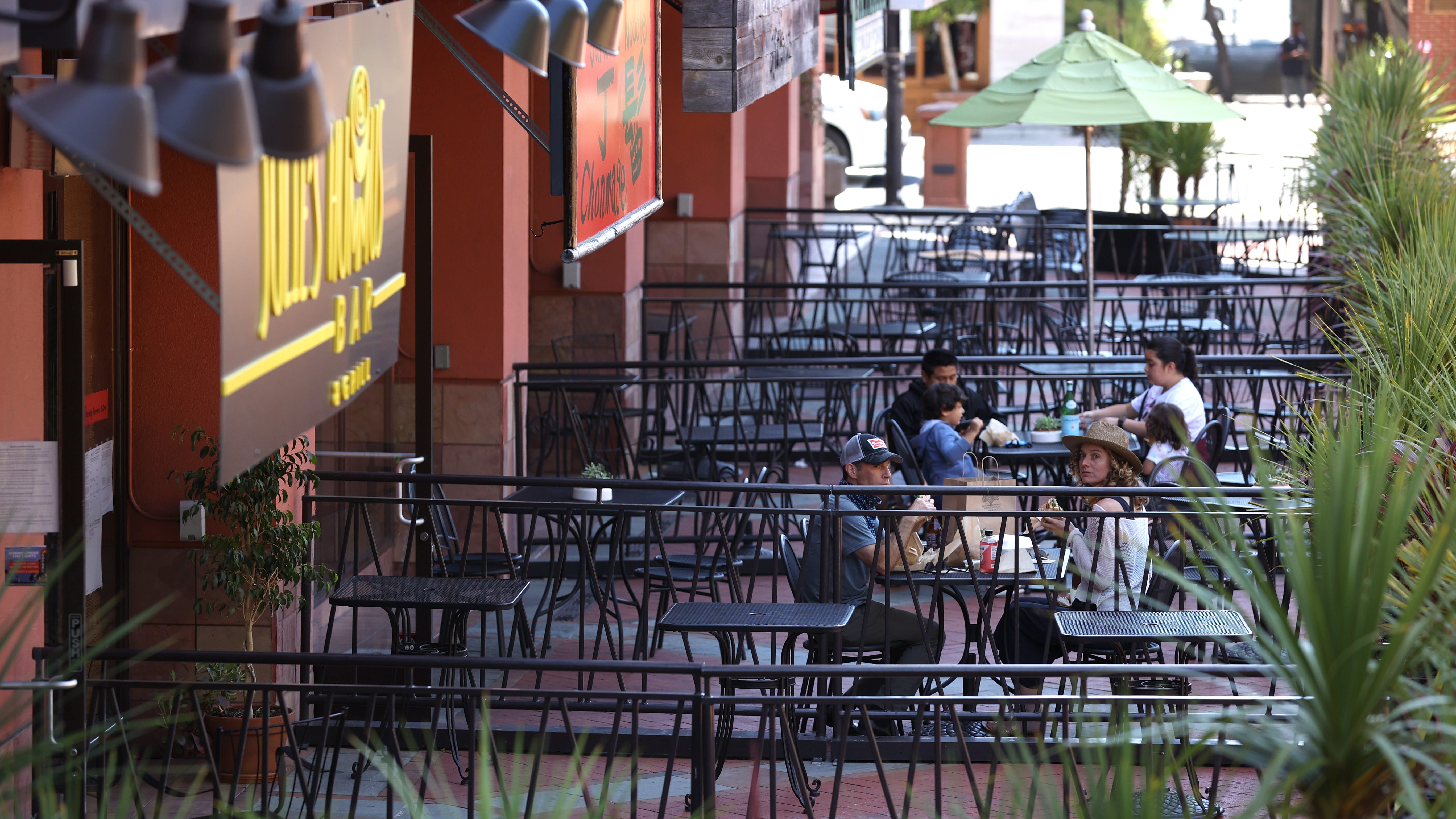 Marin County restaurants to stop indoor dining Tuesday, owners say layoffs may be in the hundreds