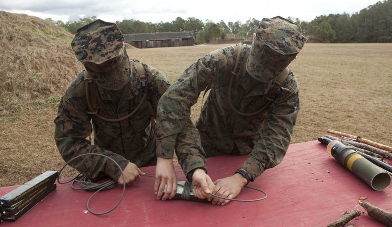 Marines train with C4