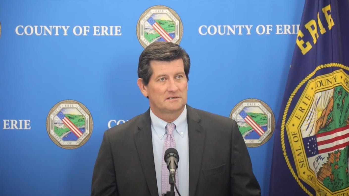 Migrant issue center stage in political volley between Poloncarz, Casilio