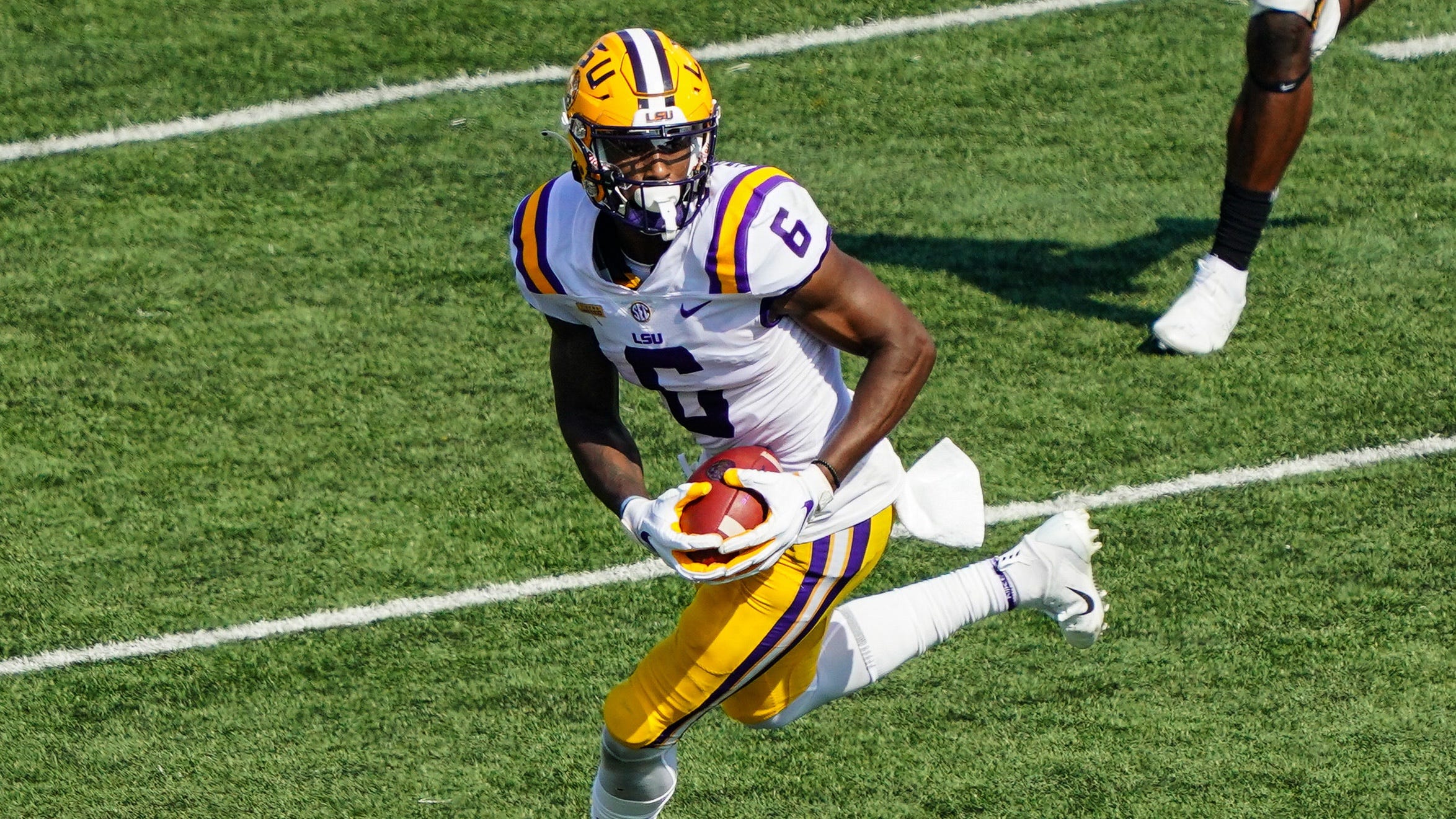 5 Players Eagles could trade up for in 2021 NFL Draft
