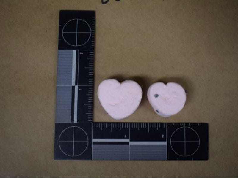 Marshmallow hearts with metal sticking out