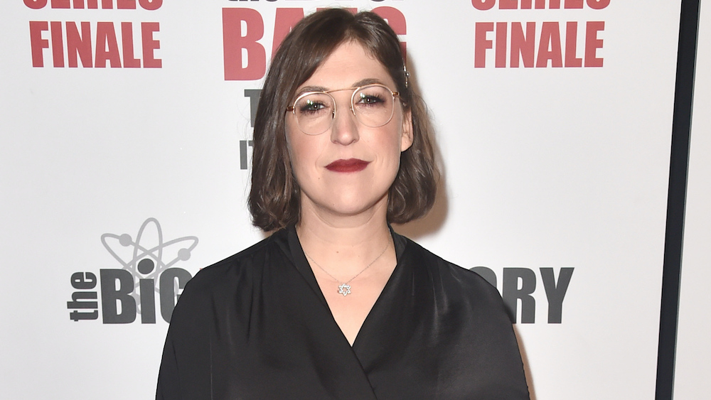 'Jeopardy!' announces Mayim Bialik as interim host following Mike Richards exit