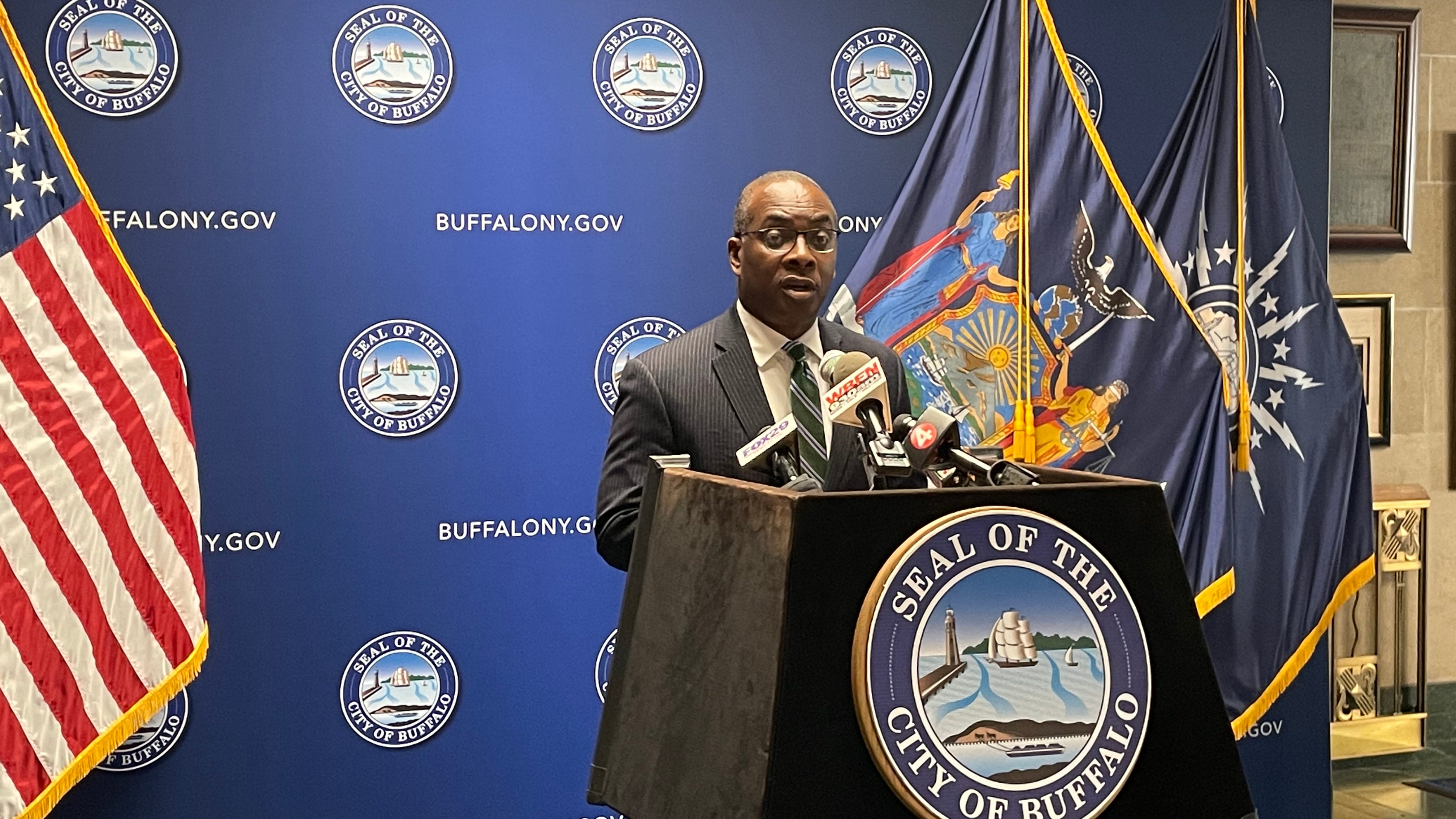 Western Regional OTB unanimously approves contract for Buffalo Mayor Byron Brown