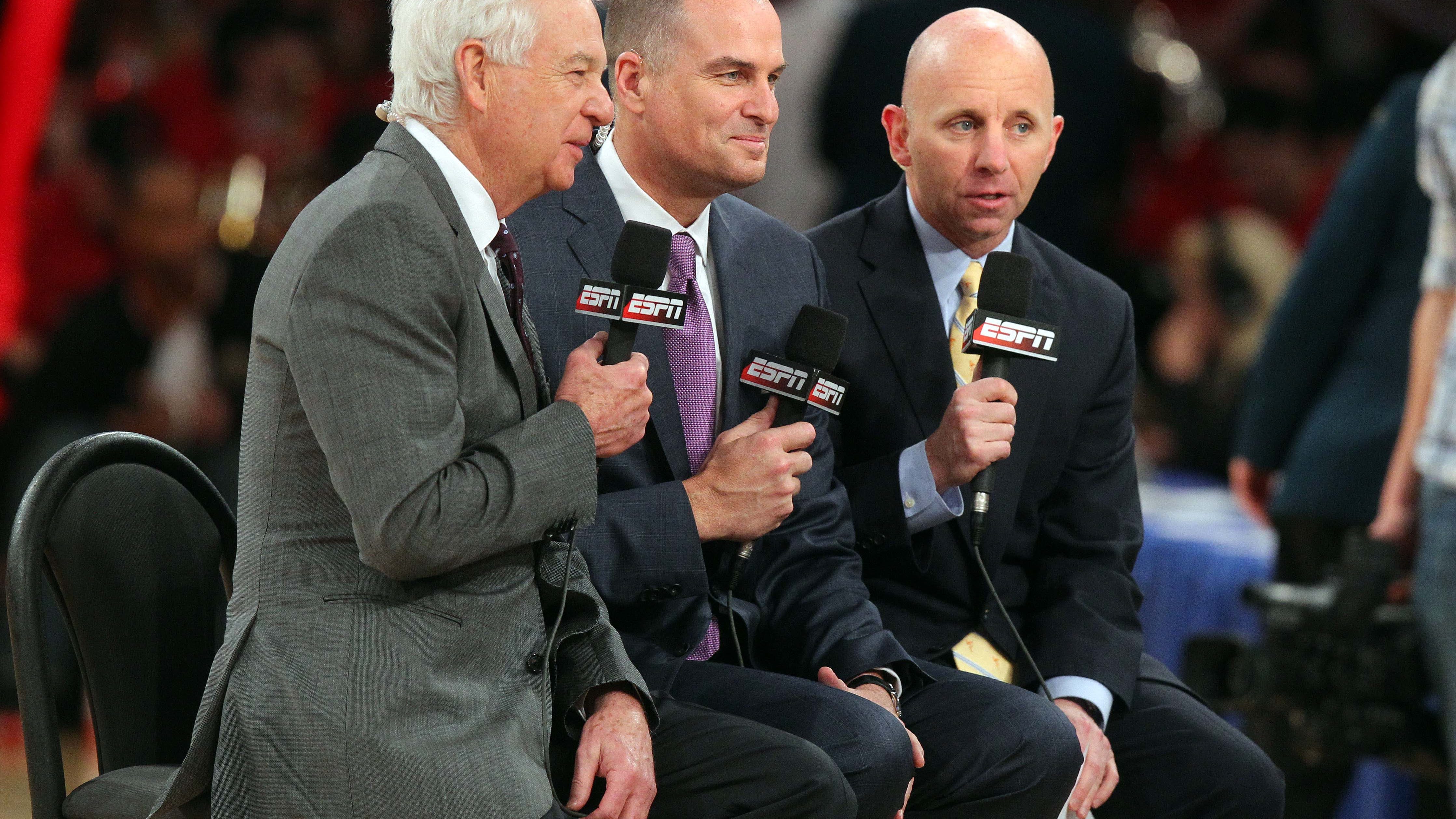 The Media Column: Sean McDonough explains why he'd rather call the Stanley Cup than MNF