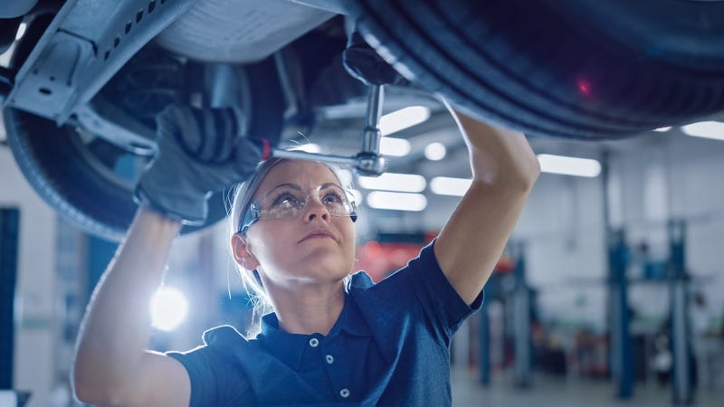 More women under the hood at Metro Transit