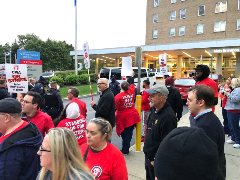 Nurses and other staff at Mercy Hospital strike. October 1, 2021