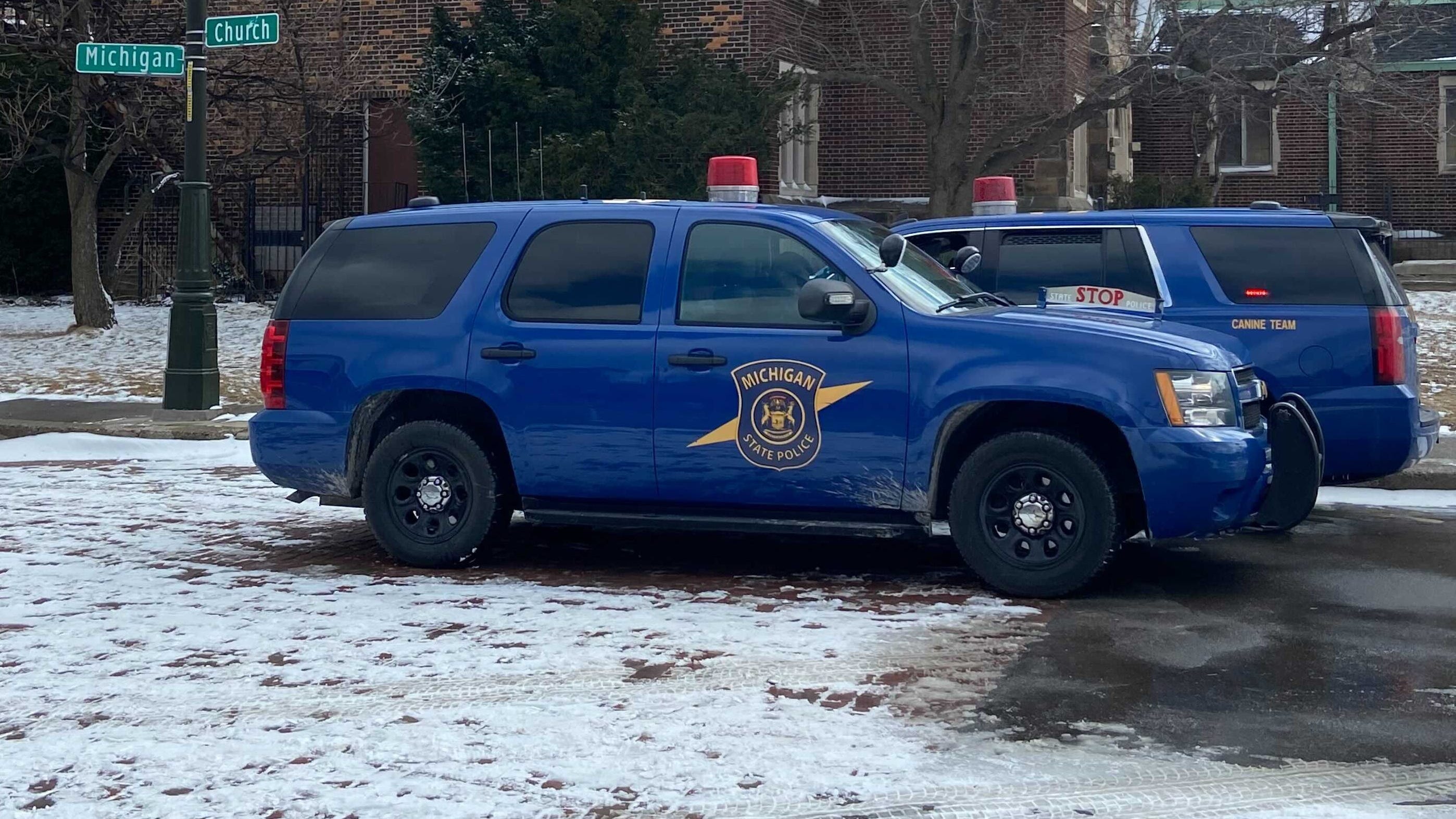 Man critically injured after speeding, crashing in Southfield Freeway construction zone: MSP