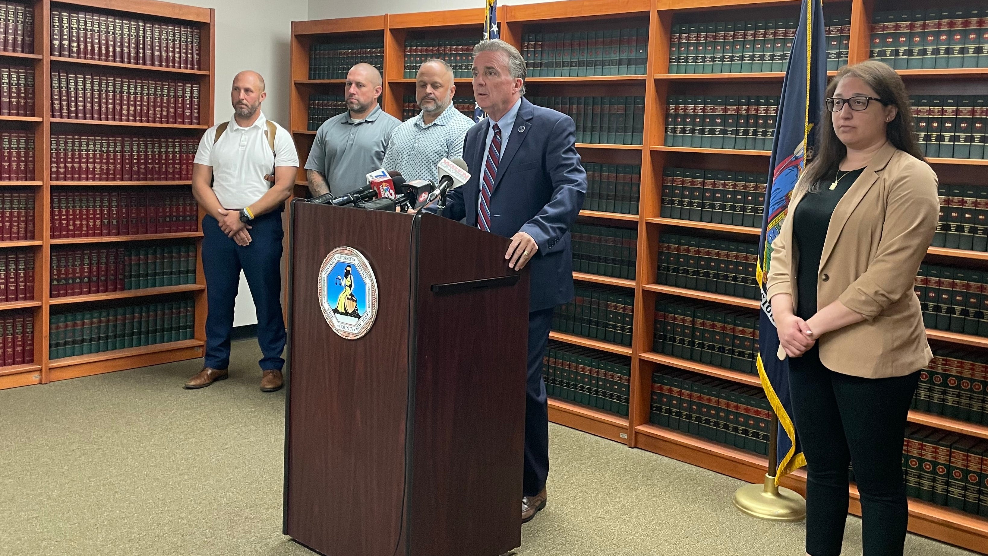 Zeroing in on race for Erie County District Attorney