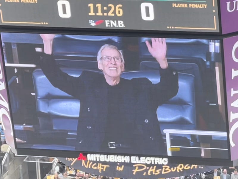 Mike Lange on the scoreboard