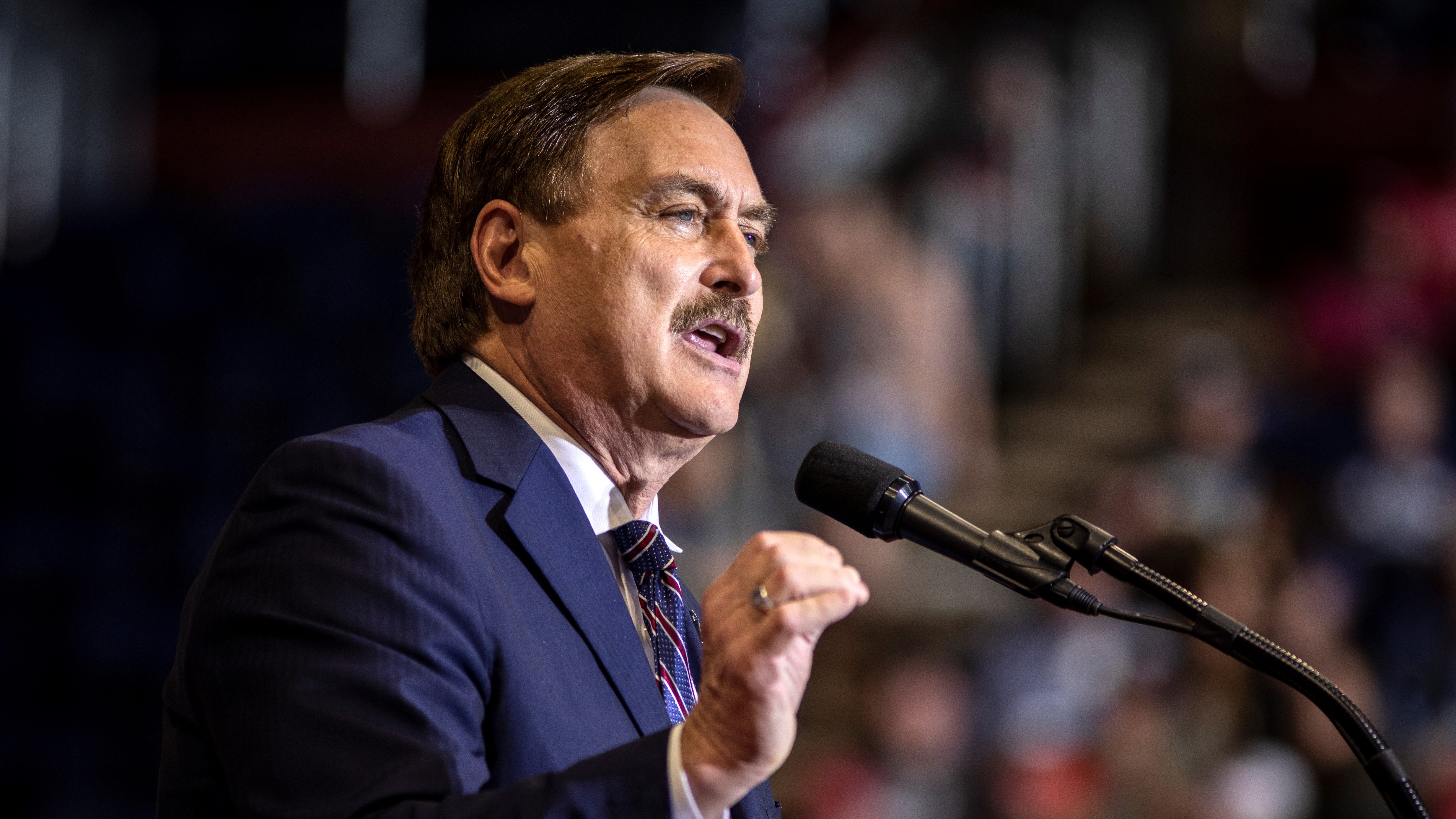 MyPillow CEO Mike Lindell says FBI seized cell phone outside Hardees'