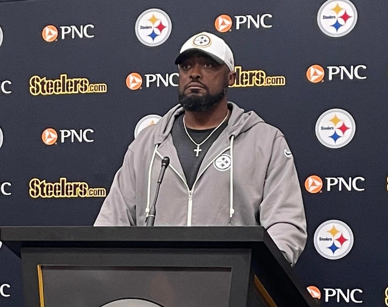Mike Tomlin at podium